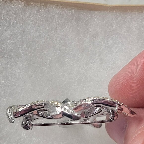 Vintage Sarah Coventry Classic Floral Elegant Silver Rhinestone Flower Brooch - Picture 4 of 5